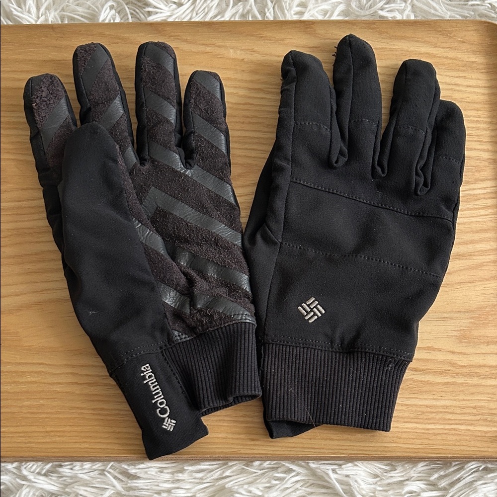 Columbia Black Insulated Gloves